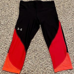 Womens Small Under Armour Capri leggings
